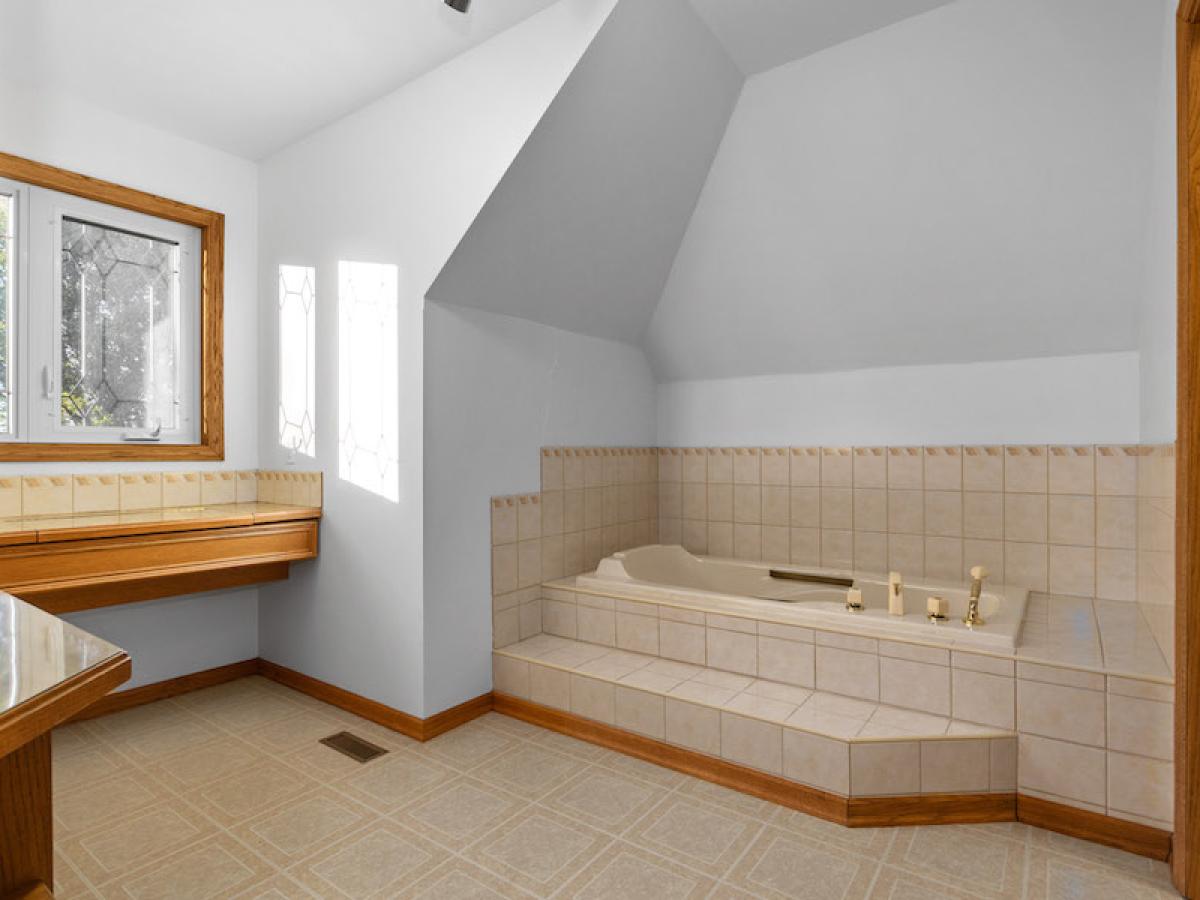 5 Piece En Bath